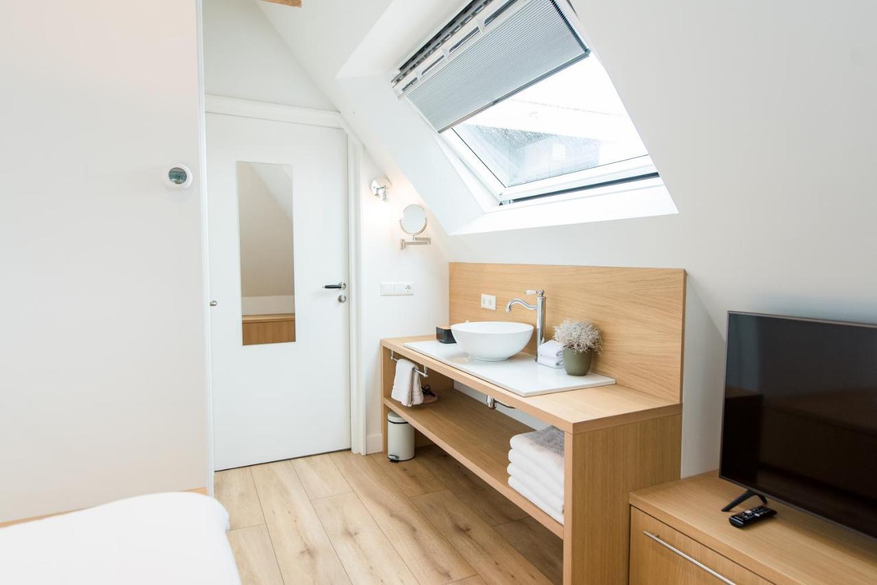 Fietshotel Zee Van Tijd Holwerd Exteriér fotografie